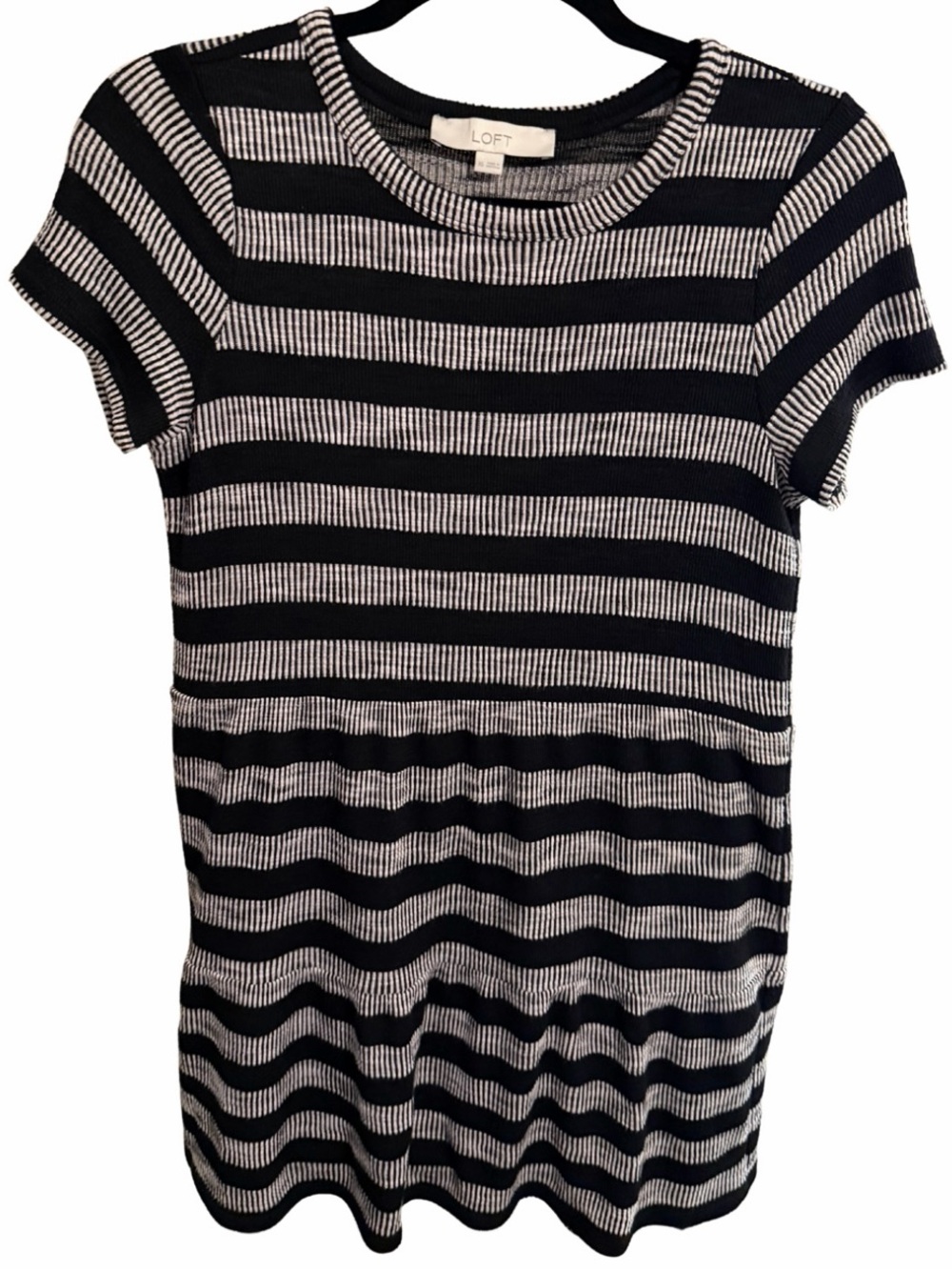 LOFT Women’s XS Black White Striped Short Sleeve Mini Dress Knit Stretch